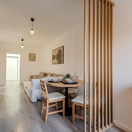 Apartment The Minimalist By Blvd 56B1 - City Studio With Parking