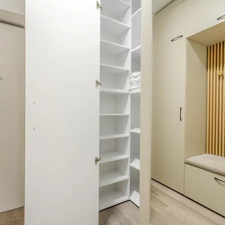 The Minimalist By Blvd 56B1 - City Studio With Parking ブカレスト